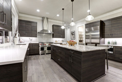 modern-kitchen-with-natural-stone